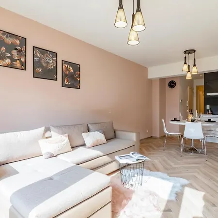 Eva-modern 2 Bedroom Seaside