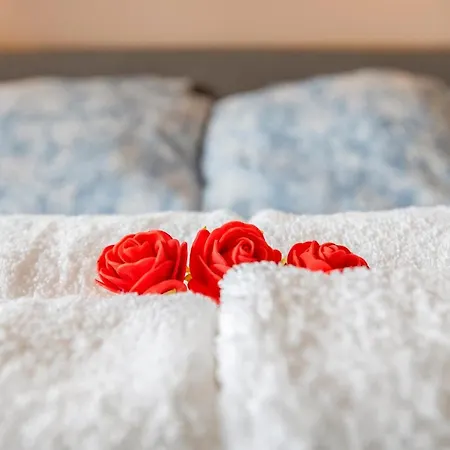 Eva-modern 2 Bedroom Seaside *