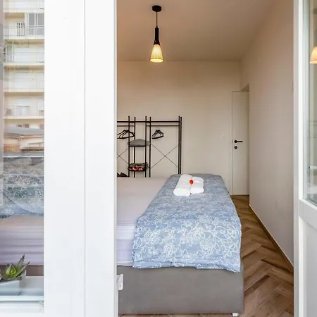 Apartment Eva-modern 2 Bedroom Seaside *