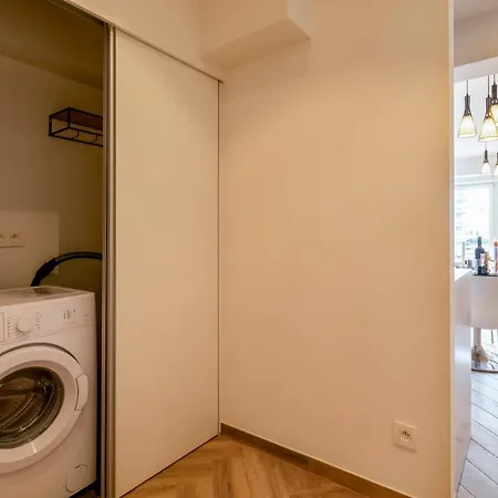 Eva-modern 2 Bedroom Seaside Ostende