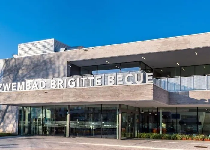 Eva-modern 2 Bedroom Seaside *