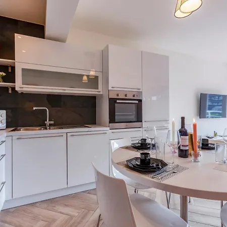 Lägenhet Eva-modern 2 Bedroom Seaside