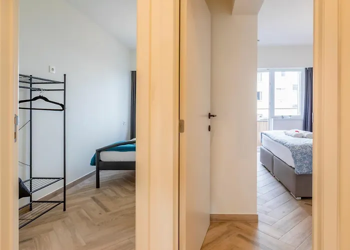 Eva-modern 2 Bedroom Seaside